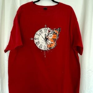 Red Graphic T-Shirt with Clock and Butterfly Design​​​​